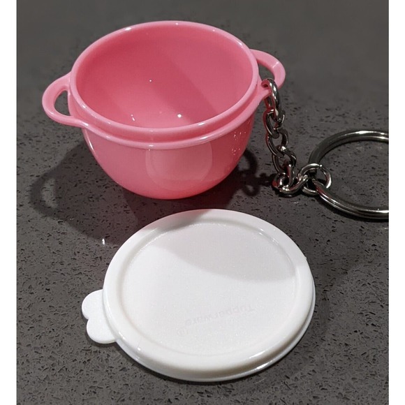 Tupperware Mini Thatsa Bowl Keychain Soft Pink Color New - Picture 3 of 5